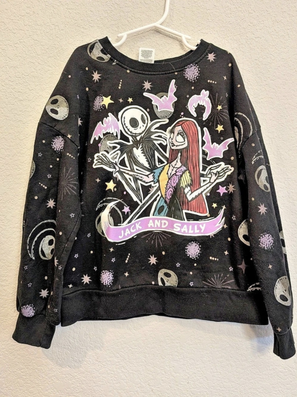 The Nightmare Before Christmas Jack and Sally Girls Sz  Large Graphic Sweatshirt